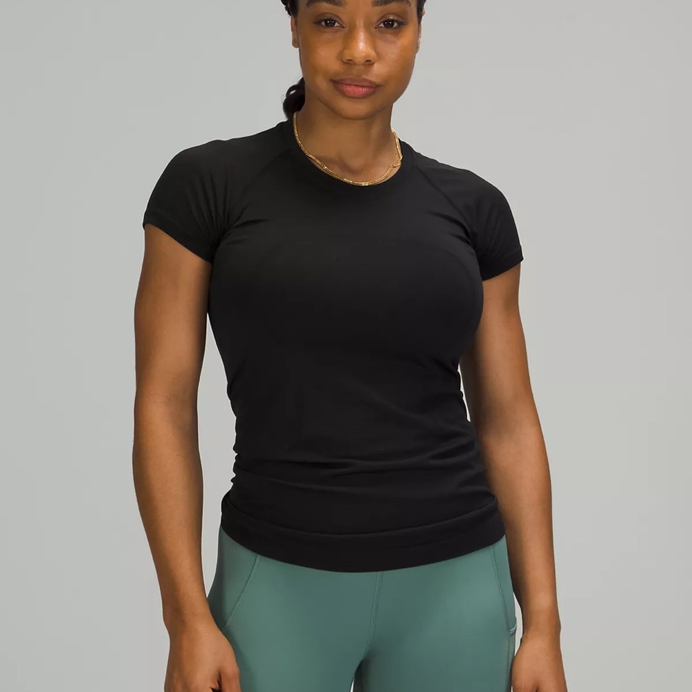 Black Lululemon top